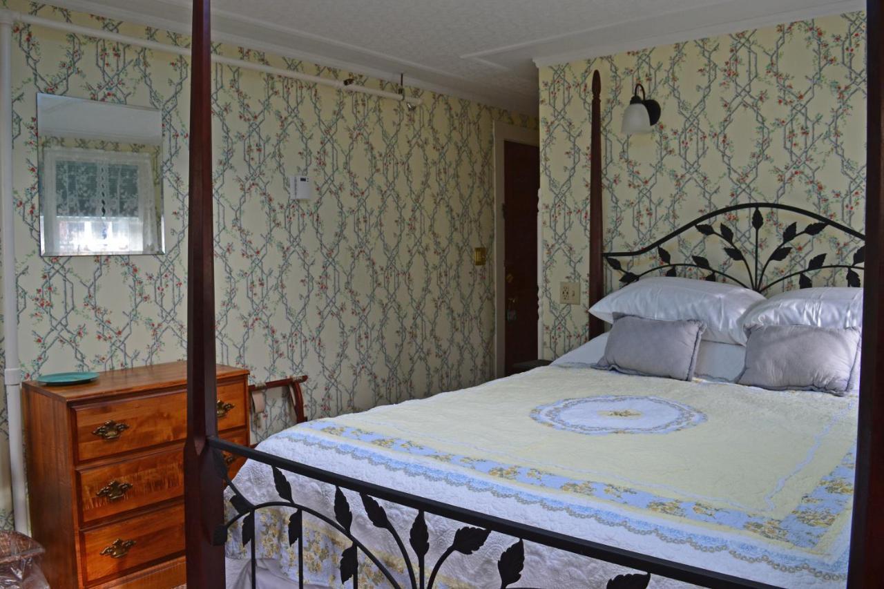 Black Friar And Pub Bed & Breakfast Bar Harbor